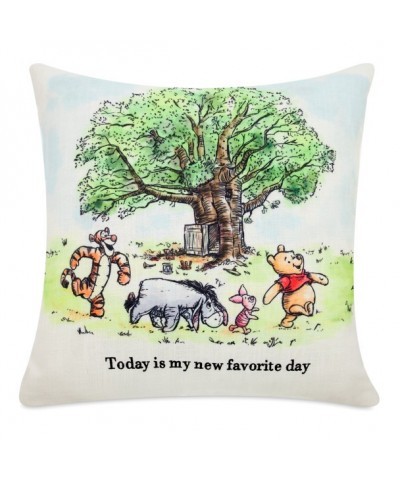 Winnie the Pooh Classic Cozy Pillow Cover with Friends Illustration
